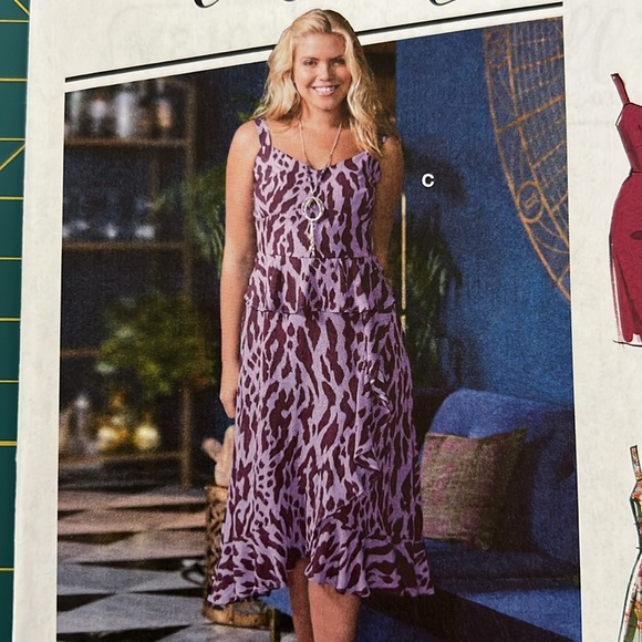McCall Sewing Pattern - Dress M8103 - Picture 9 of 9